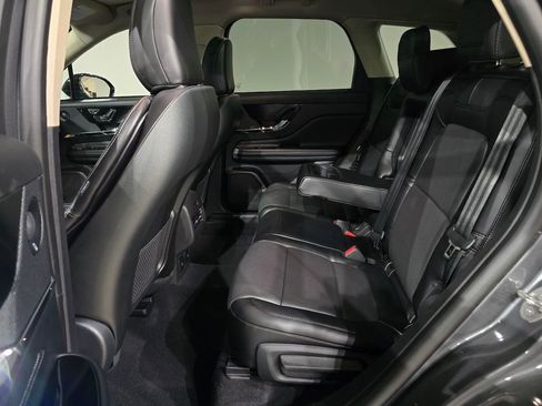 New 2026 Lincoln Corsair Reserve FWD image 34