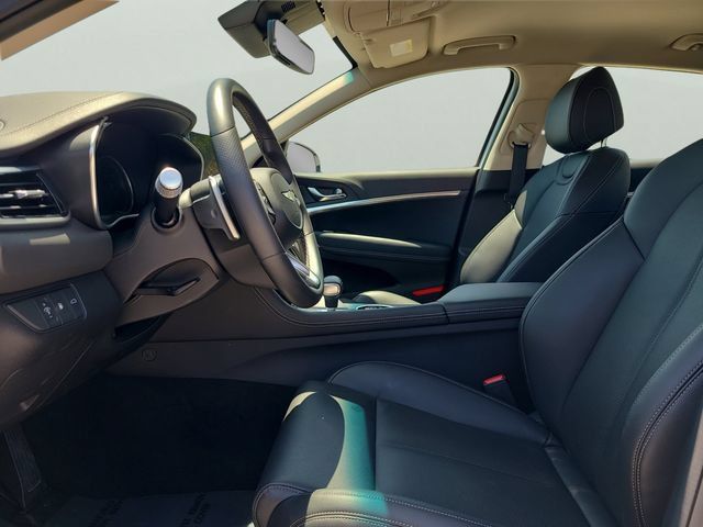 Used 2026 Genesis G70 2.5T RWD image 17