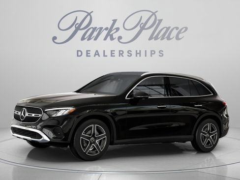 Certified 2026 Mercedes-Benz GLC 300 4MATIC image 2