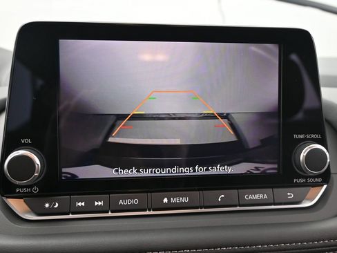 Certified 2026 Nissan Rogue SV FWD image 28