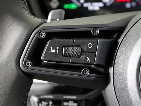 New 2026 Porsche Cayenne image 26