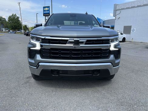 Used 2023 Chevrolet Silverado 1500 LT AWD/4WD image 8