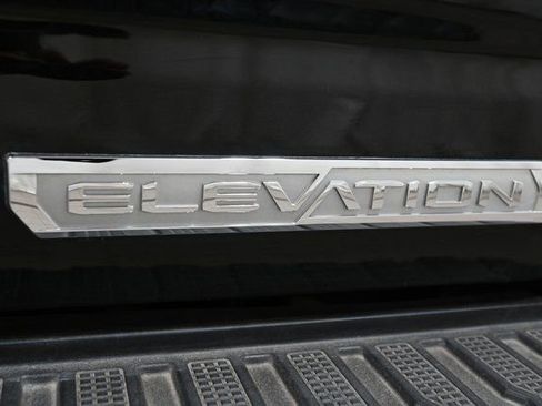 Used 2022 GMC Sierra 1500 Elevation w/ LPO, Elevation Black Package AWD/4WD image 22