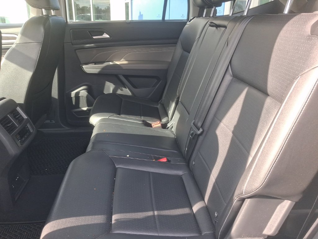 Used 2023 Volkswagen Atlas SE FWD image 23