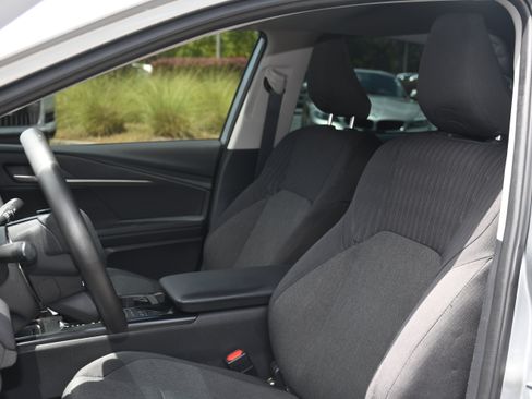 Used 2025 Toyota Camry LE FWD image 9