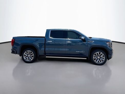 Used 2024 GMC Sierra 1500 Denali w/ Denali Reserve Package AWD/4WD image 8