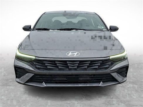 New 2026 Hyundai Elantra SEL Sport Premium FWD image 2