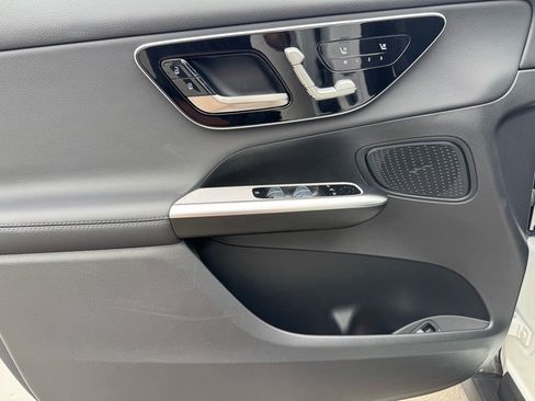 Certified 2025 Mercedes-Benz GLC 300 image 15