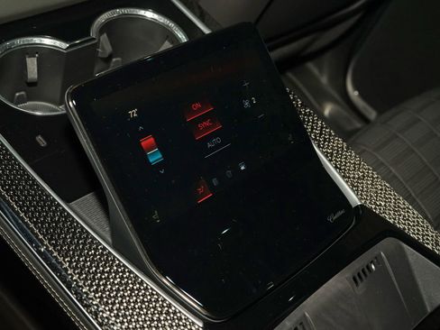 Used 2026 Cadillac Escalade V image 21