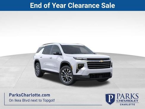 New 2025 Chevrolet Traverse LT w/ Sun and Wheel Package image 1