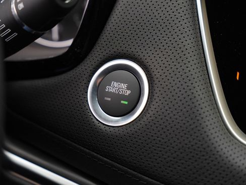 New 2026 Cadillac XT5 Luxury w/ LPO, Floor Liner Package image 15