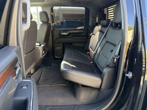 Used 2024 GMC Sierra 3500 Denali w/ Denali Reserve Package AWD/4WD image 25