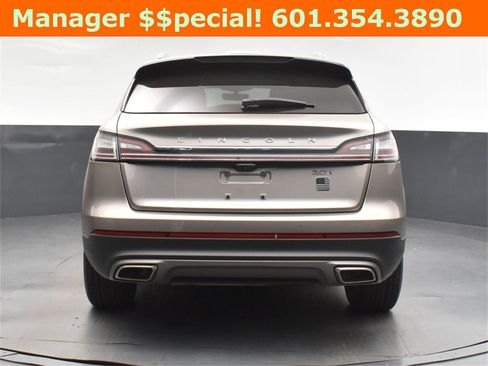 Used 2020 Lincoln Nautilus FWD w/ Equipment Group 101A image 6