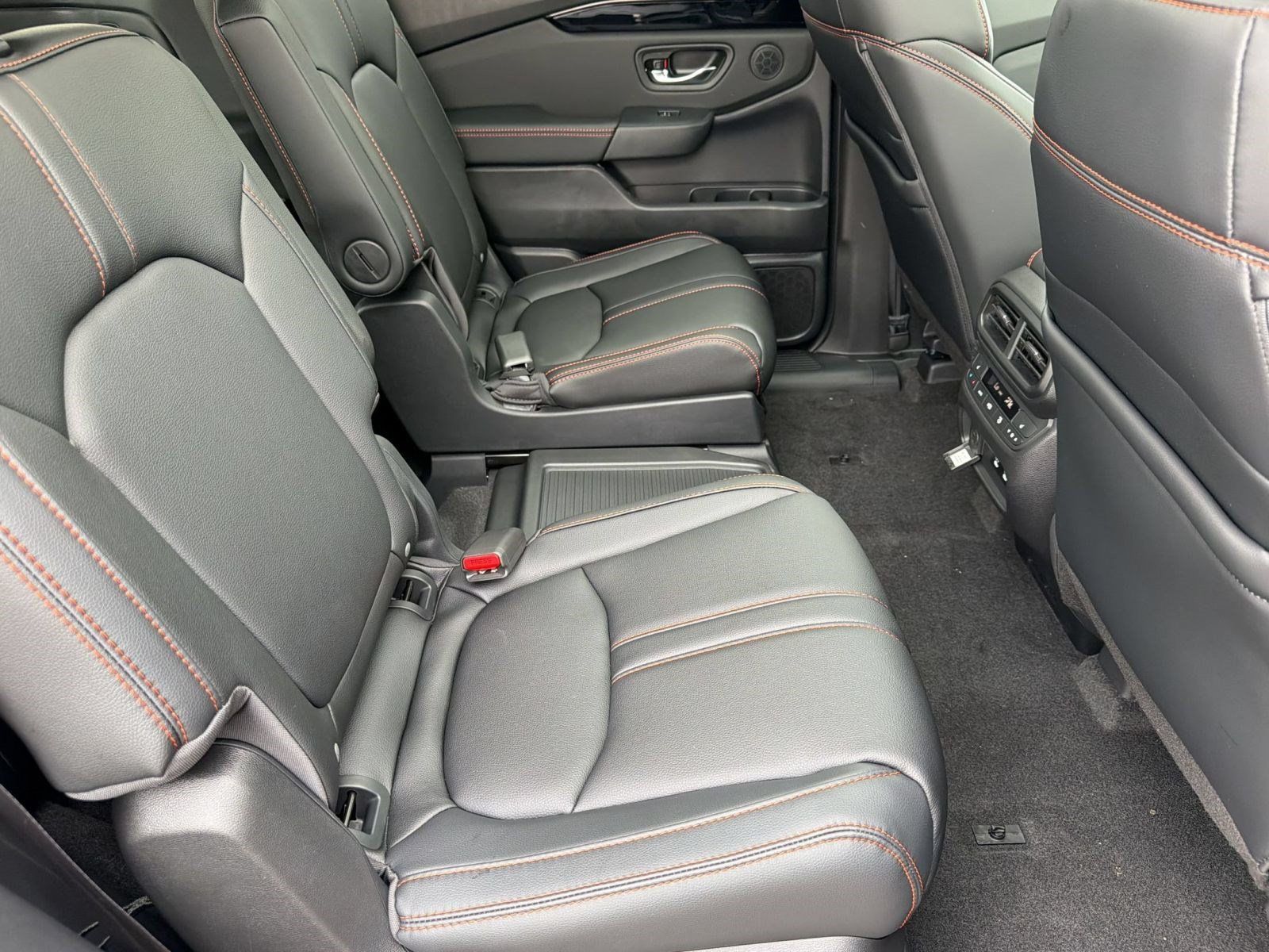 New 2026 Honda Pilot TrailSport image 25