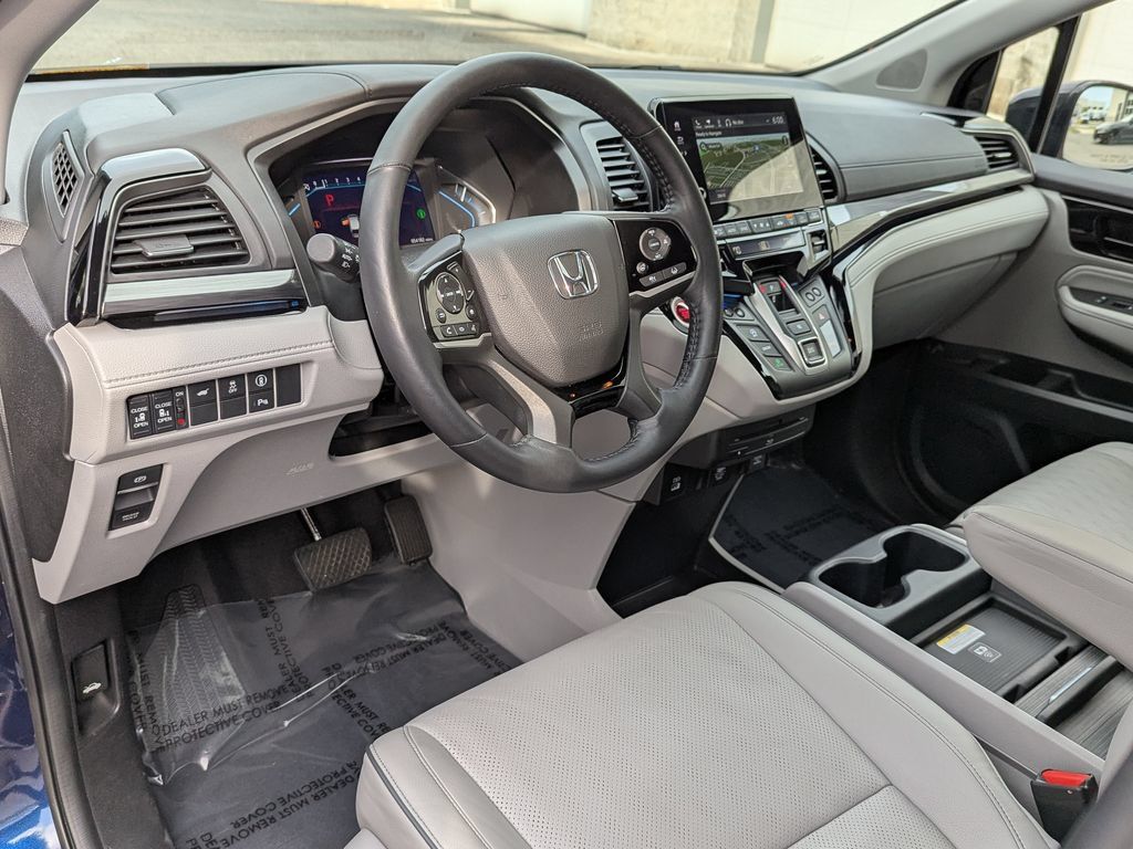 Used 2023 Honda Odyssey Elite image 18