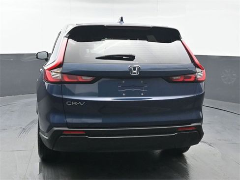 Used 2023 Honda CR-V LX image 4