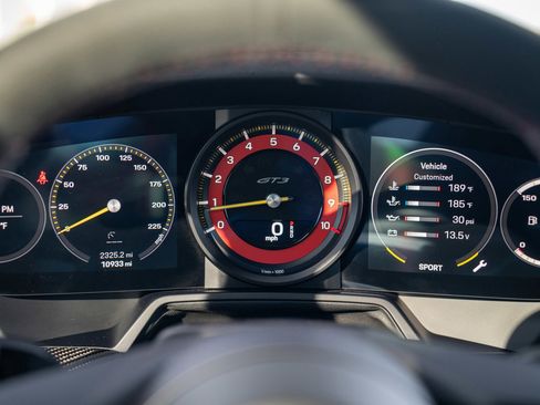 Certified 2022 Porsche 911 GT3 RWD image 16