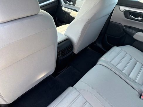 Used 2019 Honda CR-V LX image 39