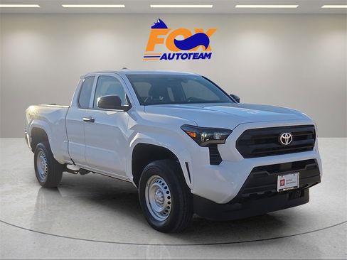 Certified 2025 Toyota Tacoma SR image 7