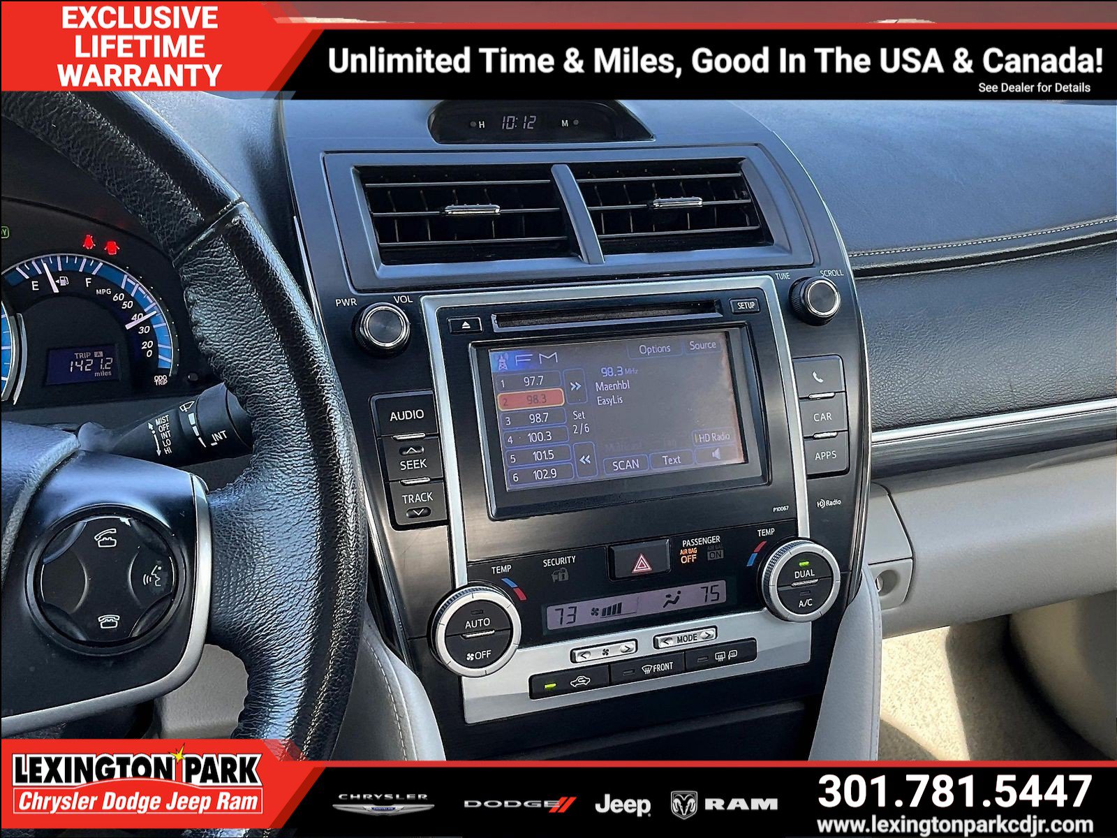 Used 2012 Toyota Camry XLE w/ Leather Pkg FWD image 9