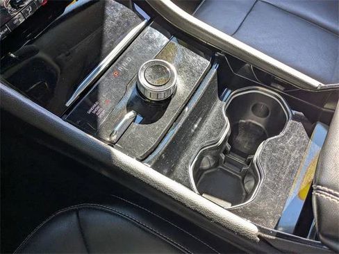 Certified 2021 Jeep Grand Cherokee L Limited w/ MOPAR Finishing Package image 16