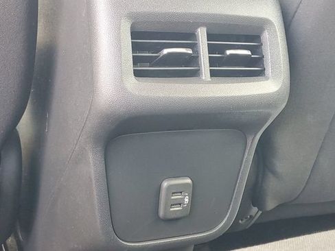 Used 2020 Chevrolet Equinox LS FWD image 23