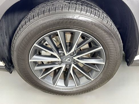 Used 2025 Lexus NX 250 FWD w/ Towing Package (2000 Lbs) image 32