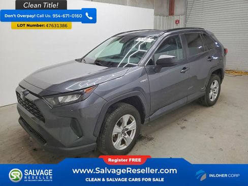 Used 2021 Toyota RAV4 LE AWD/4WD image 1