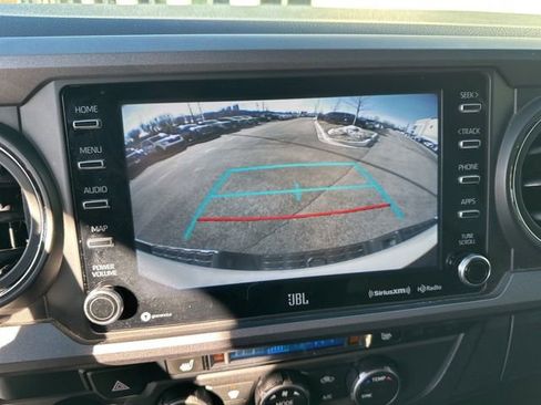 Used 2022 Toyota Tacoma TRD Off-Road w/ TRD Premium Off Road Package image 22