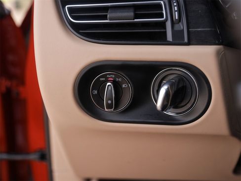 Certified 2022 Porsche Macan GTS image 20