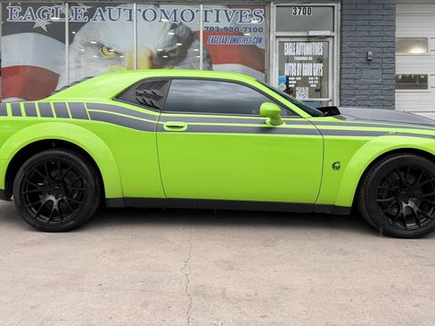 Used 2019 Dodge Challenger R/T Scat Pack RWD image 2