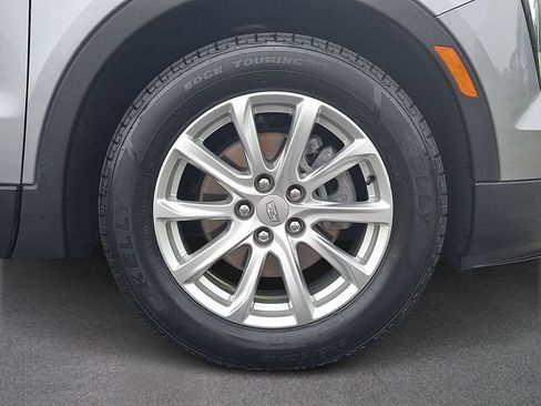 Certified 2023 Cadillac XT4 Luxury w/ Cold Weather Package AWD/4WD image 8