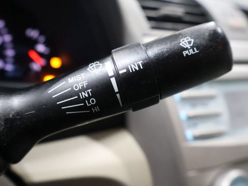 Used 2008 Toyota Camry LE image 32