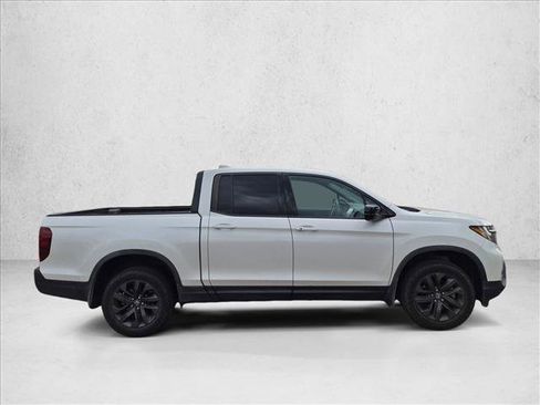Used 2023 Honda Ridgeline Sport image 4