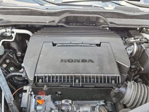 Certified 2025 Honda Pilot TrailSport image 22