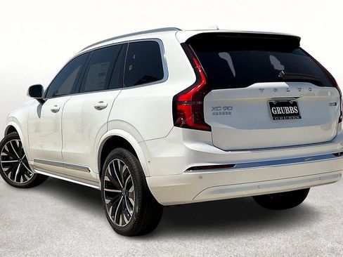 New 2026 Volvo XC90 B5 Ultra image 5