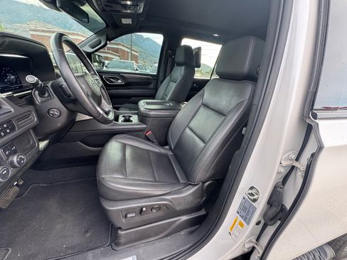 Used 2023 Chevrolet Tahoe Z71 w/ Luxury Package AWD/4WD image 16