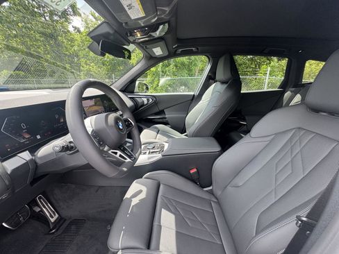 New 2026 BMW X3 xDrive30 w/ M Sport Package AWD/4WD image 13