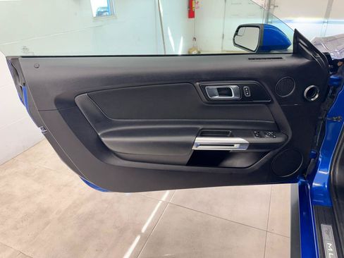Used 2018 Ford Mustang GT w/ Equipment Group 301A RWD image 10
