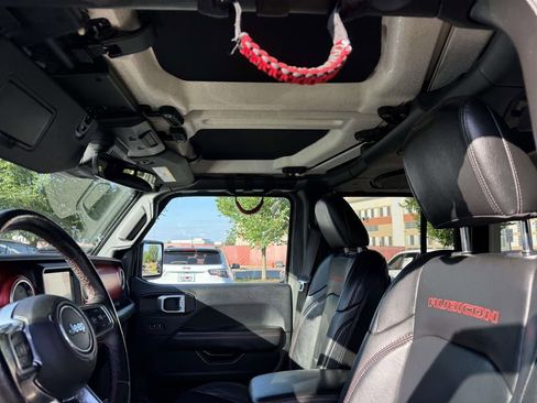 Certified 2019 Jeep Wrangler Unlimited Rubicon w/ Dual Top Group AWD/4WD image 4