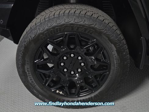 Used 2024 GMC Hummer EV 2X AWD/4WD image 9