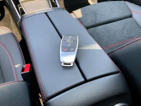 Certified 2025 Mercedes-Benz GLA 250 4MATIC image 21