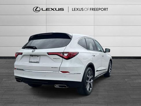 Used 2023 Acura MDX SH-AWD w/ Technology Package image 4