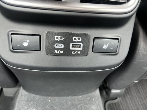 Used 2025 Subaru Legacy Limited AWD/4WD image 37