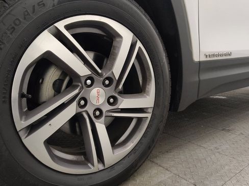 Used 2018 GMC Terrain SLT w/ Preferred Package image 31