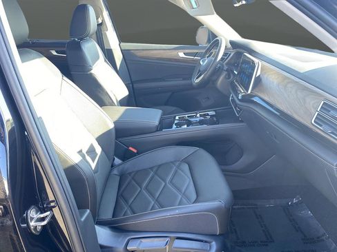 New 2026 Volkswagen Atlas SE image 40