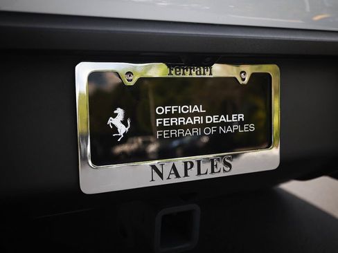 Used 2024 Porsche Macan image 16