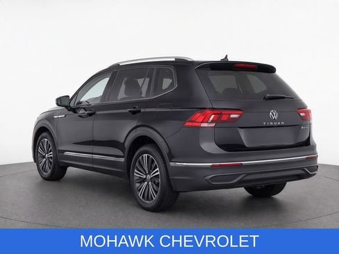 Used 2024 Volkswagen Tiguan Wolfsburg Edition AWD/4WD image 4