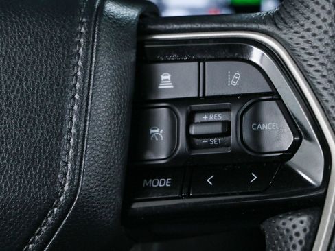Used 2024 Toyota Sequoia SR5 w/ SR5 Premium Package AWD/4WD image 15