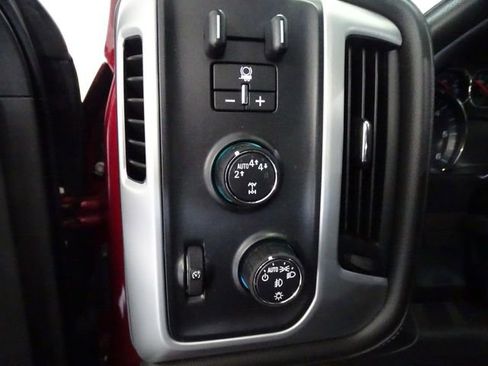 Used 2018 GMC Sierra 1500 SLT AWD/4WD image 10